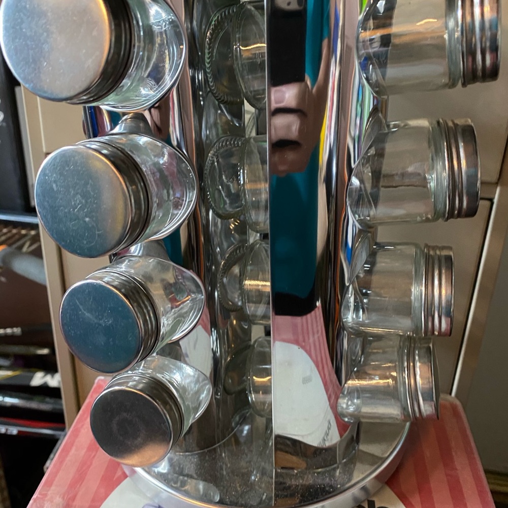 Spice rack
